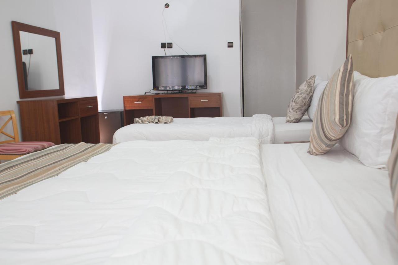 Hotel Oscar Rabat Extérieur photo