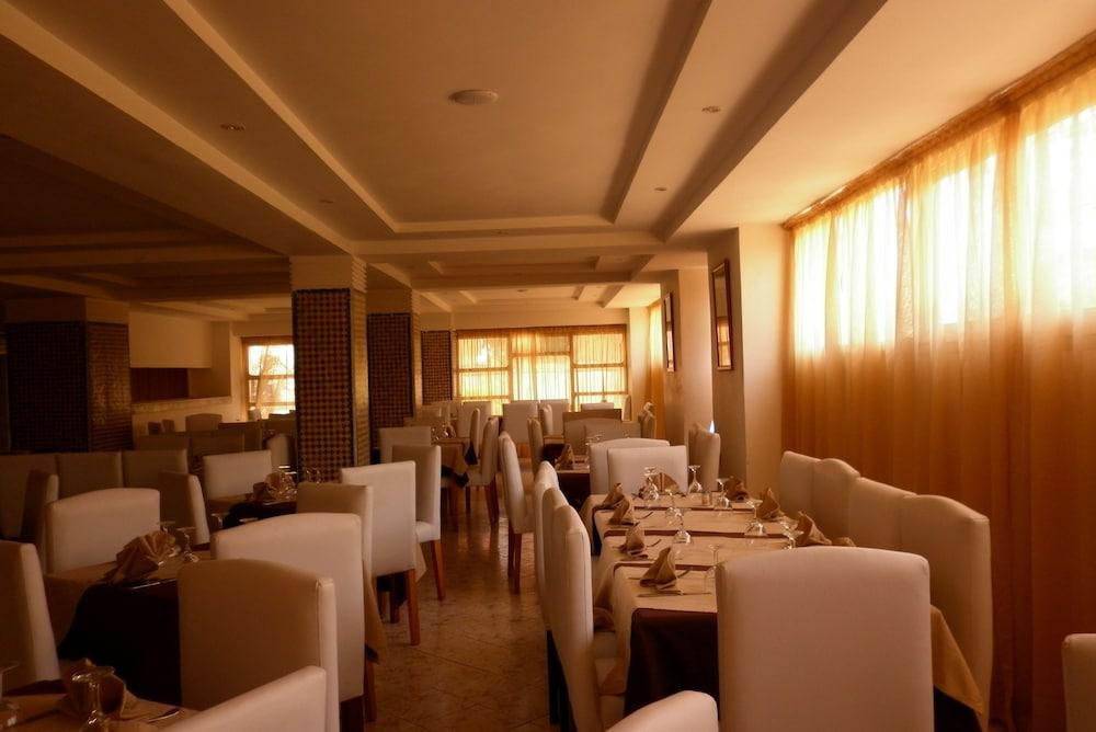Hotel Oscar Rabat Extérieur photo