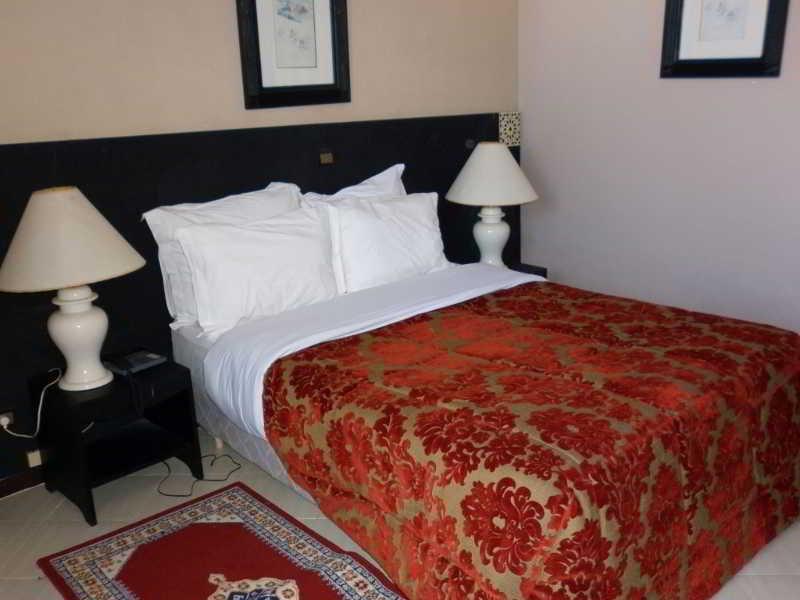 Hotel Oscar Rabat Extérieur photo